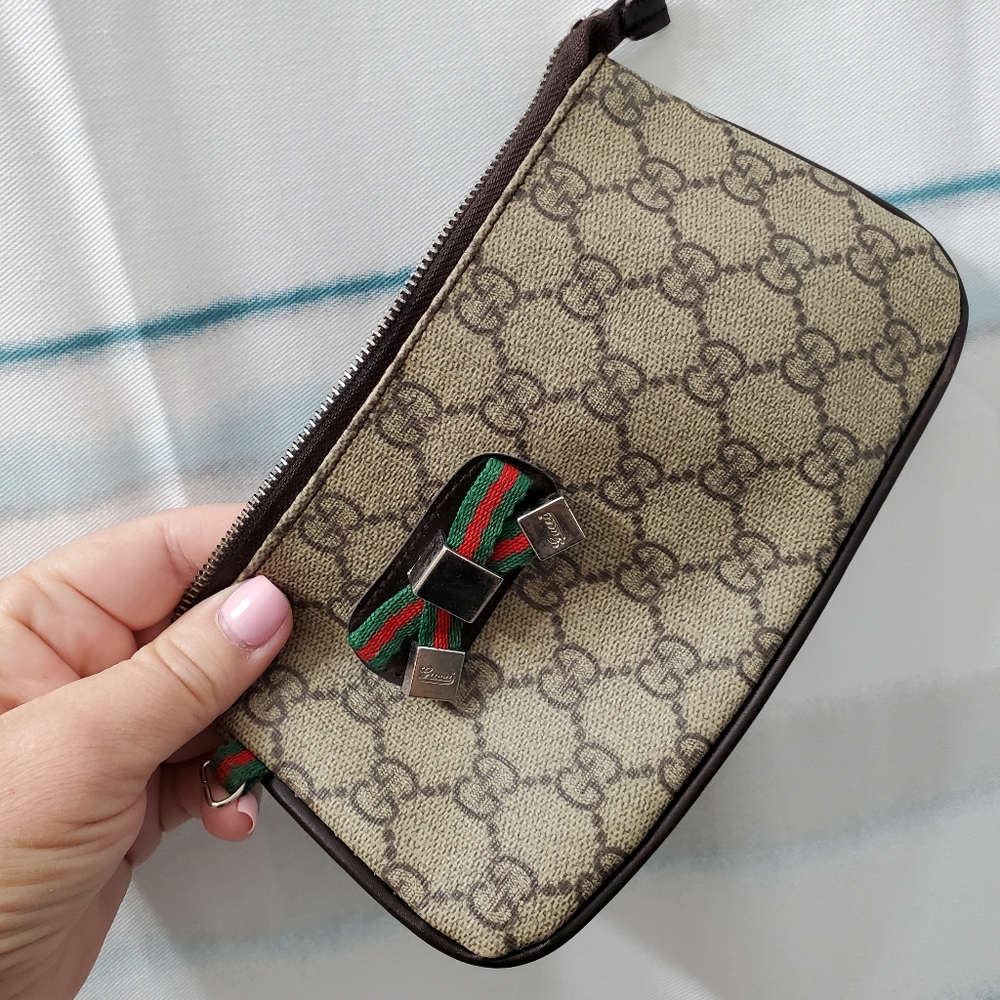 Gucci vintage envelope wallet